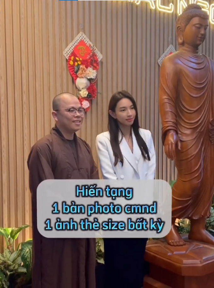 Hoa hậu Thùy Tiên hướng dẫn ê-kíp đăng ký hiến tạng, 1 chi tiết nhỏ càng khiến fans nể phục