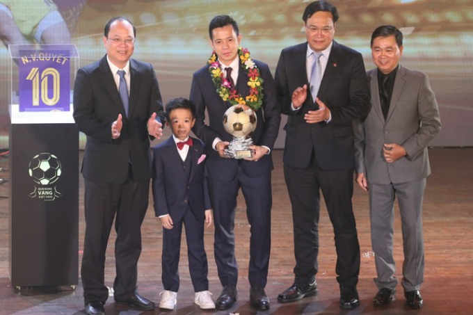 Nguyễn Văn Quyết có xứng đáng với Quả bóng Vàng 2022?
