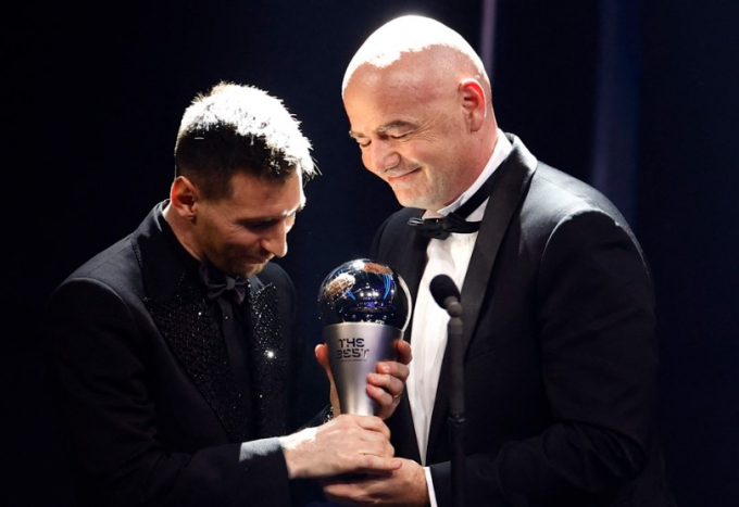 Messi lần thứ 2 giành FIFA The Best