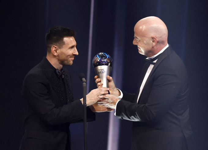 Benzema bày tỏ sự bất mãn với giải The Best khi trao cho Messi
