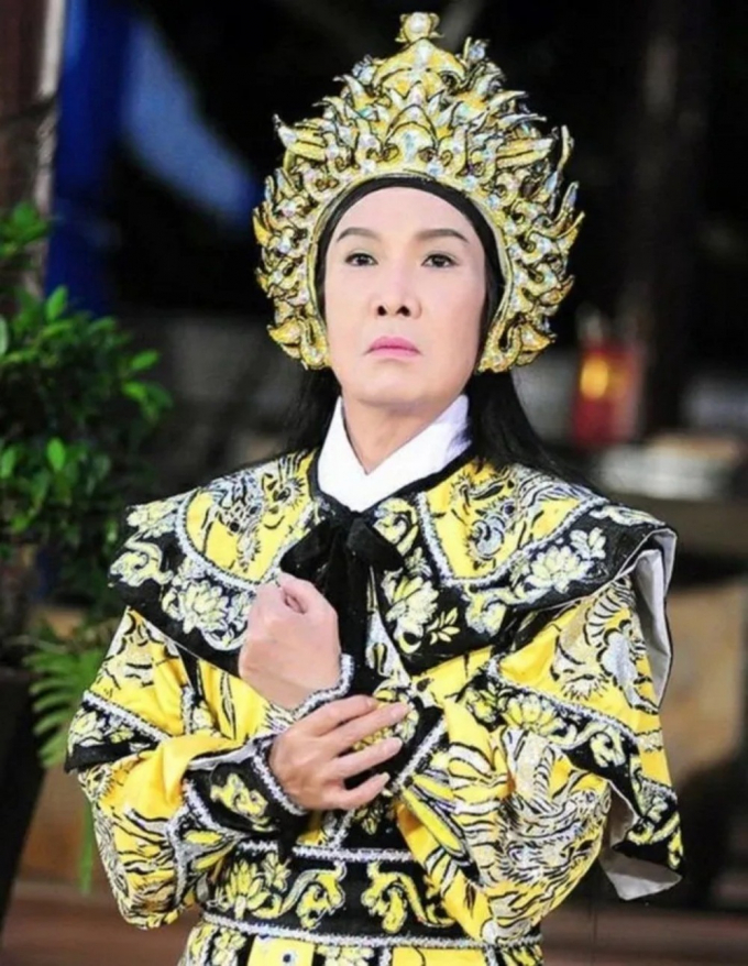 Thời hoàng kim của nghệ sĩ Vũ Linh: Đêm hát 12.000 khán giả, tiền đựng bằng bao tải