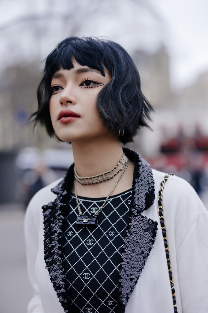 Châu Bùi tại show diễn Chanel Thu - Đông 2023: Thanh lịch, cổ điển và đậm chất Á Đông