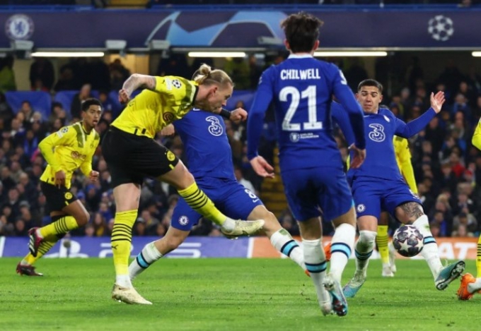 Chelsea ngược dòng đẳng cấp trước Dortmund, tiến vào tứ kết Cúp C1