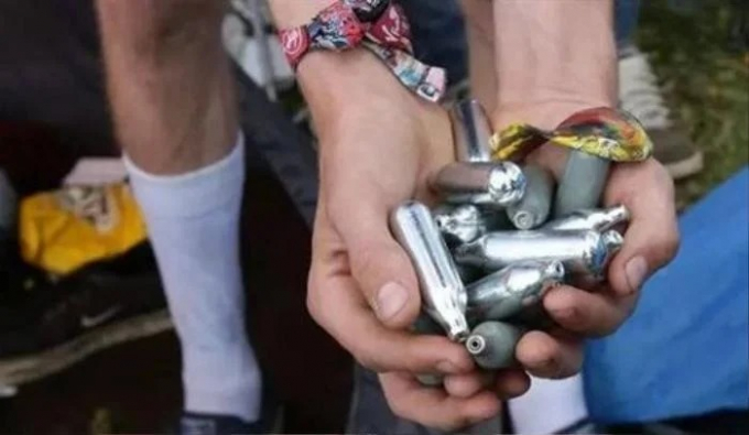 Bán nhà cho con trai đi du học, nào ngờ về nước con đẩy cả nhà vào tù