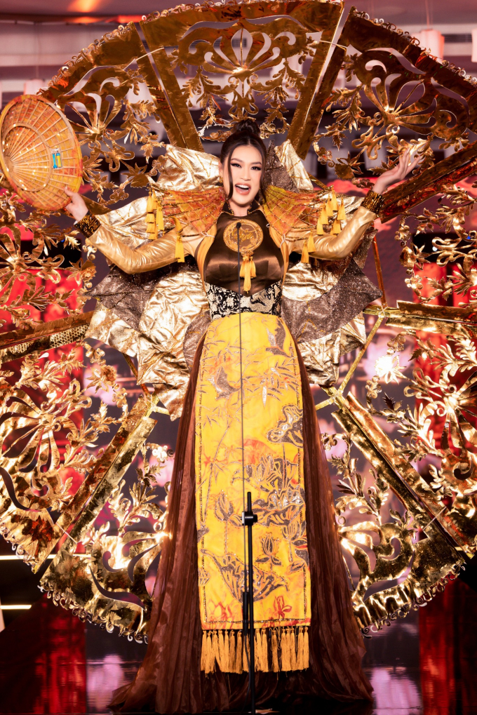 Miss Grand Vietnam gây tranh cãi vì thiết kế trang phục phản cảm, bản vẽ Cà phê chòi bị chỉ trích gay gắt