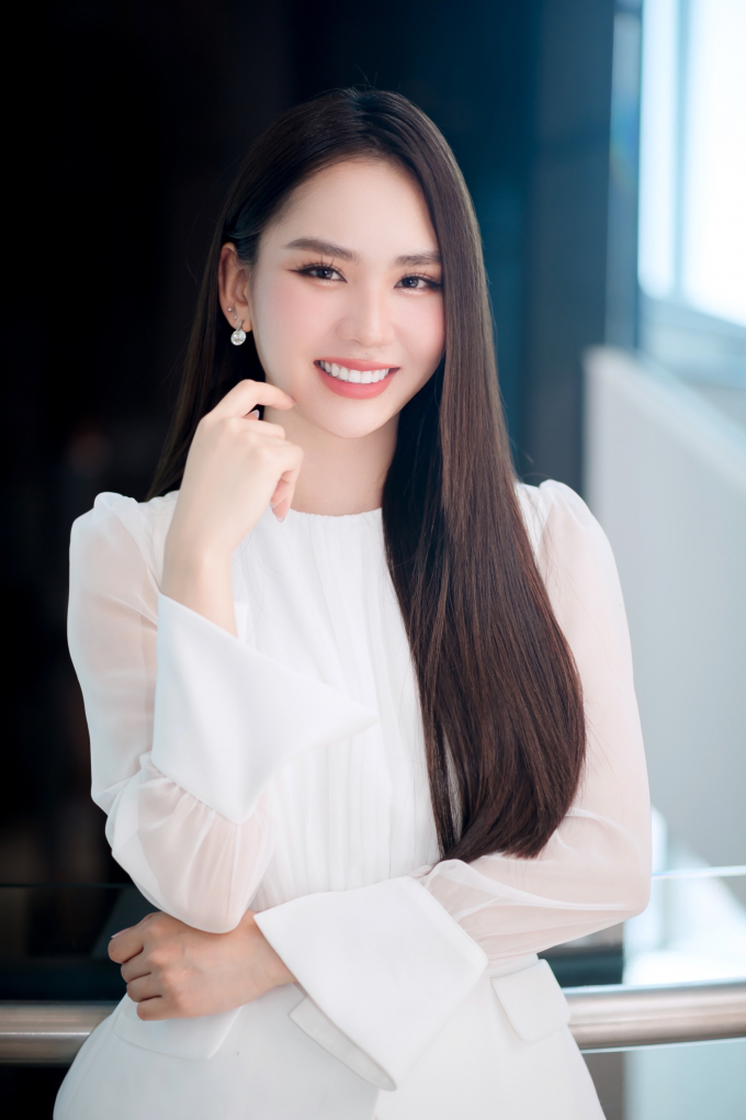 Hoa hậu Mai Phương thừa nhận từng tuyệt vọng khi gặp nhiều biến cố sau khi đăng quang