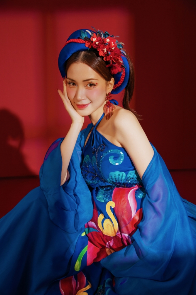MV Thị Mầu mê hoặc nghệ sĩ với trend biến hình, giúp Hòa Minzy có thêm Top 1 trending trong sự nghiệp