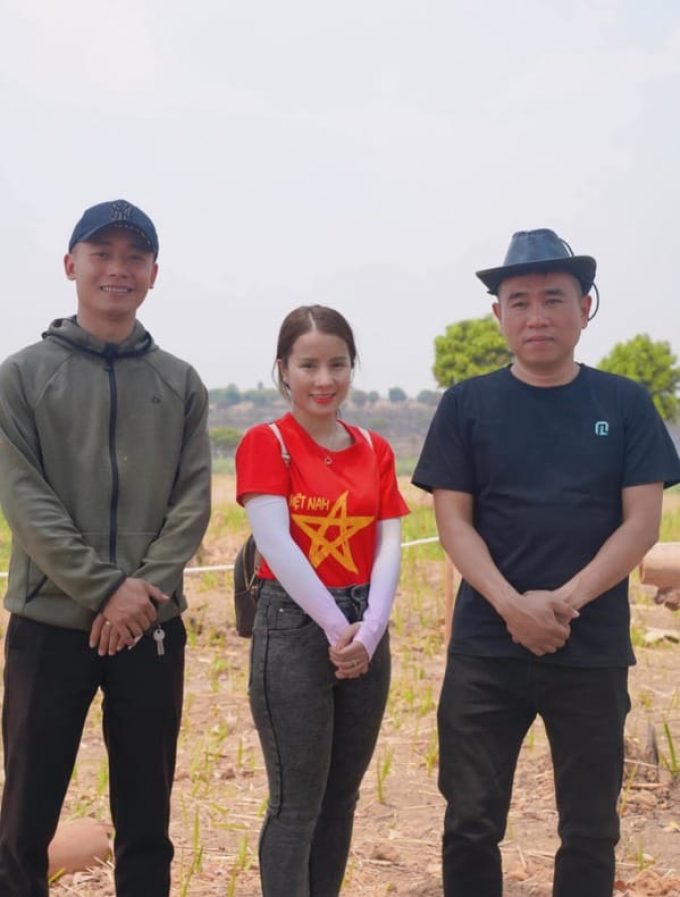 Quang Linh Vlog từng phốt Bà Nhân sống ảo, đi vệ sinh cũng không yên với nữ YouTuber