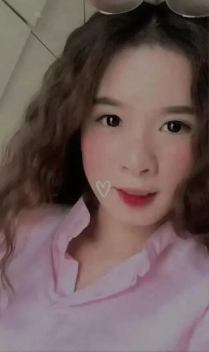 Than chịu đau kém giữa ồn ào, Bà Nhân Vlog bất ngờ bị khui lại ảnh từng chỉnh sửa nhan sắc