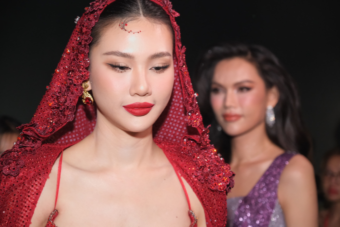 Chung kết Miss International Queen Vietnam 2023: Hoài Sa đẹp dịu dàng, Yoshi chiếm trọn spotlight