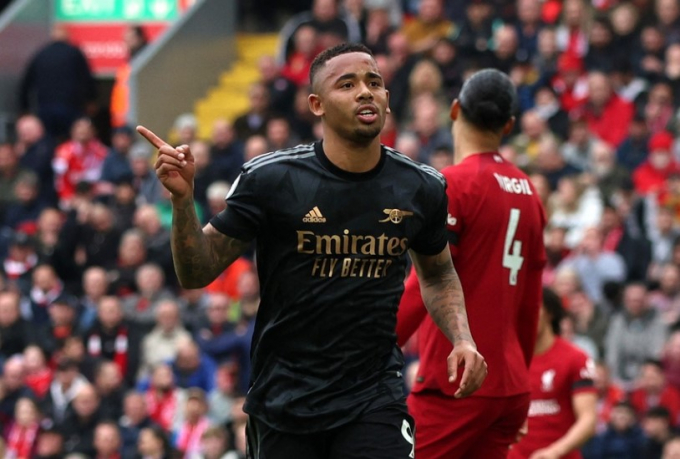 Arsenal bị Liverpool cầm hòa cay đắng trên sân khách