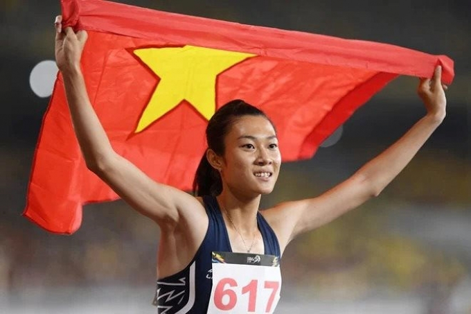 Nữ hoàng tốc độ Tú Chinh vẫn sẽ dự SEA Games 32
