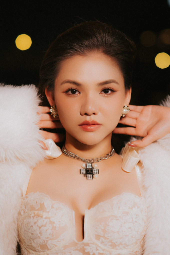 Myra Trần chính thức ra mắt MV Dừng yêu, ngày càng thăng hạng cả nhan sắc lẫn giọng hát