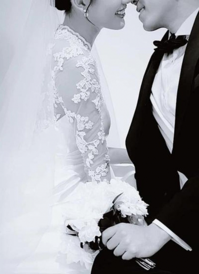 Hé lộ bức ảnh cưới đầu tiên của á hậu Phương Anh và bạn trai doanh nhân: Hôn lễ cổ tích không còn xa?