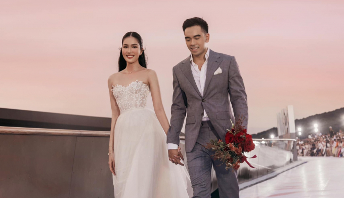Hé lộ bức ảnh cưới đầu tiên của á hậu Phương Anh và bạn trai doanh nhân: Hôn lễ cổ tích không còn xa?