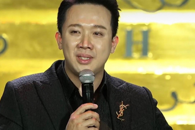 Lê Dương Bảo Lâm bị réo tên trong drama quán bar, gọi “đào” trong cuộc vui đắt đỏ 187 triệu đồng, người trong cuộc nói gì? Lê Dương Bảo Lâm bị réo tên trong drama quán bar, gọi “đào” trong cuộc vui đắt đỏ 187 triệu đồng, người trong cuộc nói gì?