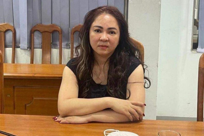 Bà Nguyễn Phương Hằng tố cáo ca sĩ Đàm Vĩnh Hưng