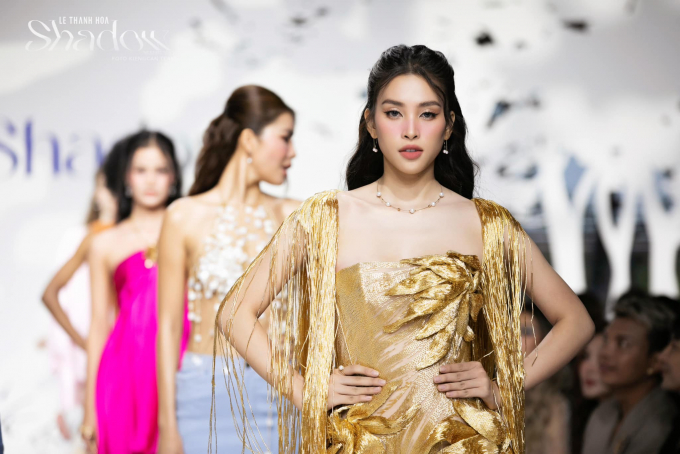 Thời đại hoa hậu làm chủ sàn runway: Người mẫu đang mất dần đất diễn?