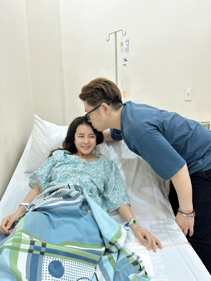 Bà Nhân Vlog đăng ảnh nằm trên giường bệnh tại Việt Nam, netizen nghi vấn đã cấy phôi thai