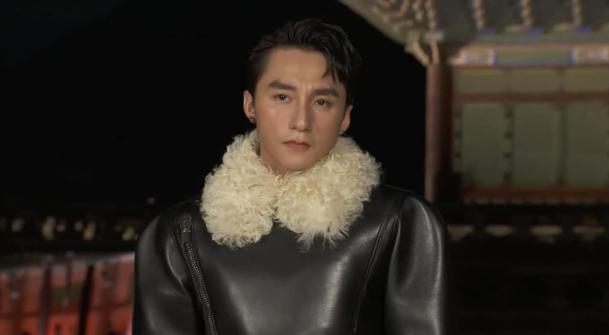 Sơn Tùng M-TP xuất hiện tại show Gucci ở Hàn Quốc, ngoại hình chuẩn nam thần nhưng gây tranh cãi vì điều này!
