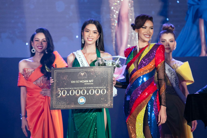 Người đẹp phi giới tính - Mộng Thường từ chối trở lại Miss International Queen Vietnam để chinh phục The New Mentor