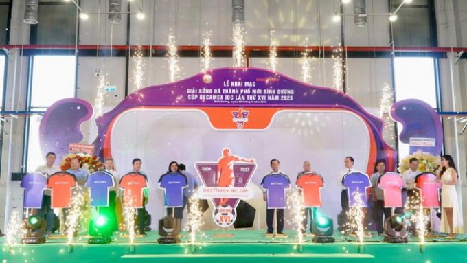 Hơn 500 triệu đồng tiền thưởng ở giải bóng đá phong trào lớn nhất Việt Nam Hơn 500 triệu đồng tiền thưởng ở giải bóng đá phong trào lớn nhất Việt Nam