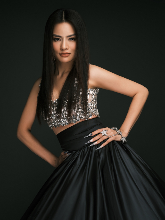Vũ Thu Phương: Tôi muốn đóng góp sức mình để lấy lại vị trí của người mẫu trong showbiz Việt”