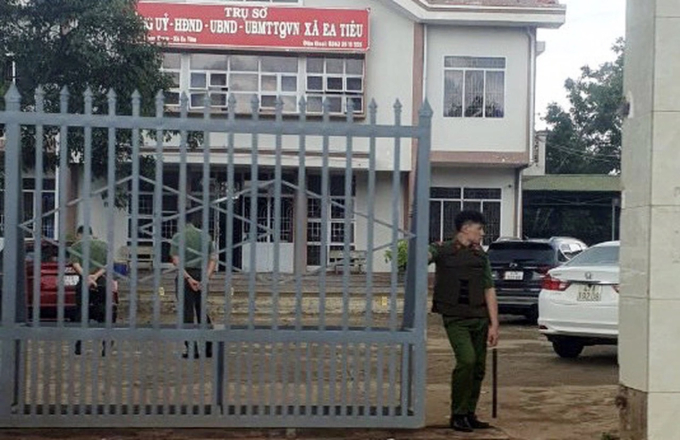 Truy bắt nhóm dùng súng tấn công vào trụ sở công an xã ở Đắk Lắk