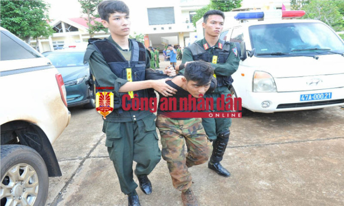 Vụ tấn công 2 trụ sở UBND xã tại Đắk Lắk: Thêm 1 nghi phạm ra tự thú trong đêm