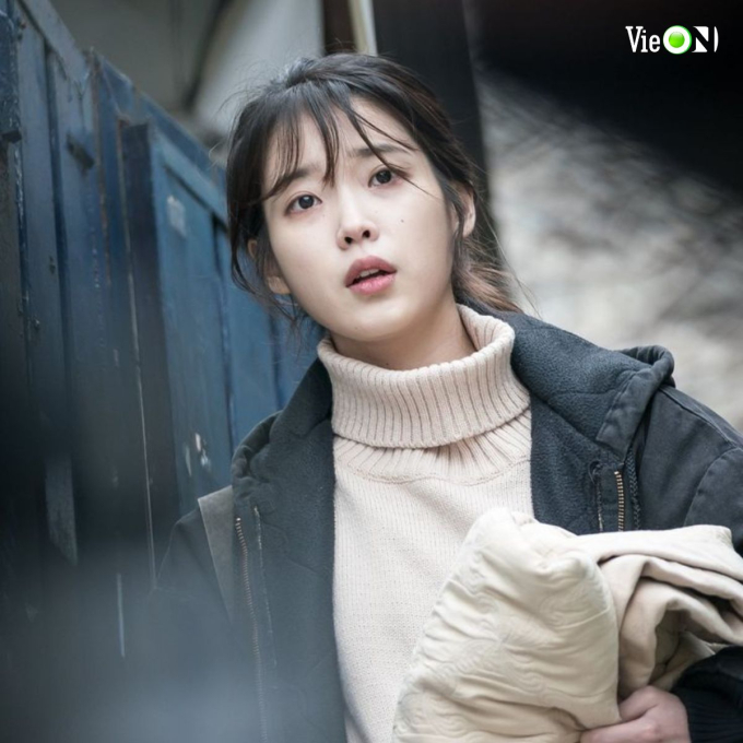 8 idol Kpop đóng phim: Jennie - Jisoo (Blackpink) bại trận, IU ngày càng tiến bộ