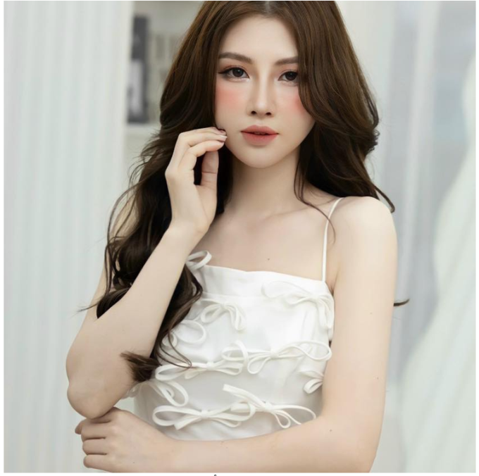 Nguyễn Trang - Hot girl từng bỏ học thành công nhờ kinh doanh online