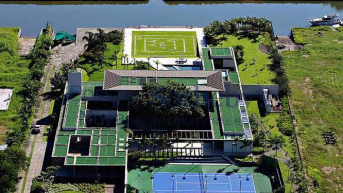 Neymar bị phạt gần 80 tỉ đồng vì đào hồ nước trái phép