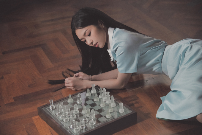 Độc lạ như Suni Hạ Linh: Tung teaser 6 thứ tiếng, kết hợp 4 nghệ sĩ nam?