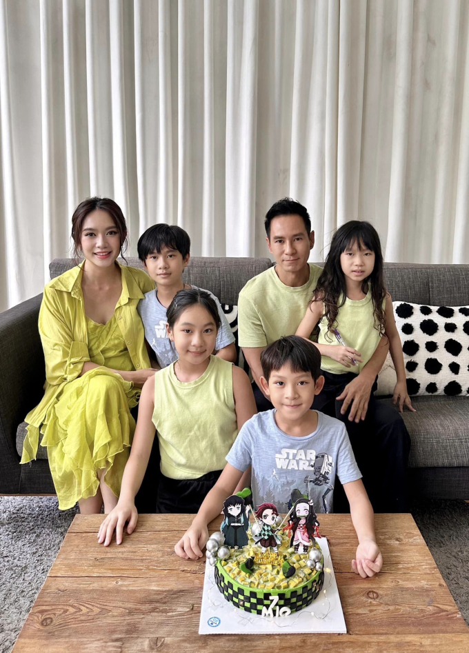 Lý Hải và Minh Hà tổ chức sinh nhật cho con trai, tiết lộ cách dạy con thông qua những món quà giản dị