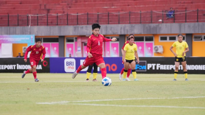 Việt Nam hủy diệt Malaysia 6-0, tiến thẳng vào bán kết giải Đông Nam Á