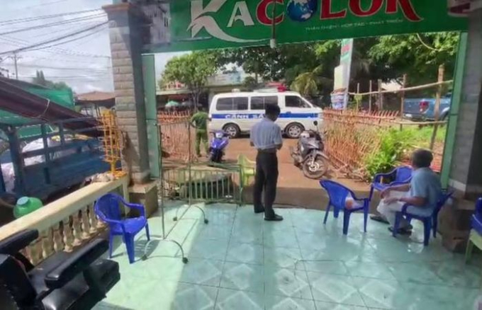 Bình Phước: Chồng chết, vợ con cùng người bạn nguy kịch sau bữa nhậu Bình Phước: Chồng chết, vợ con cùng người bạn nguy kịch sau bữa nhậu