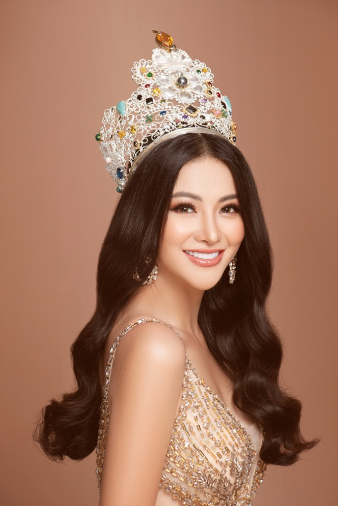 Miss Earth 2022 - Mina Sue Choi ngưỡng mộ hoa hậu Phương Khánh: Chị ấy rất chân thật và tự nhiên