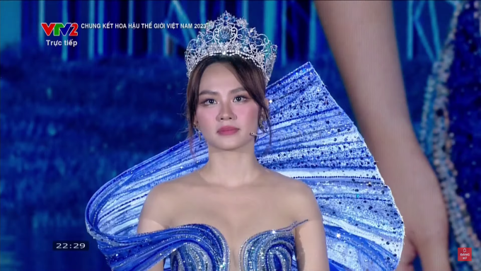 Xúc động với màn Final Walk của Mai Phương kết thúc nhiệm kỳ Miss World Vietnam: Chân thành và đầy ý nghĩa!