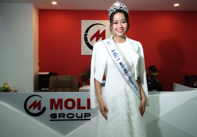Luôn bị gắn mác em gái Đào Hà, Đào Hiền nhắn gửi: Chị Hà giờ được gọi là chị gái á hậu 1 Miss World Vietnam