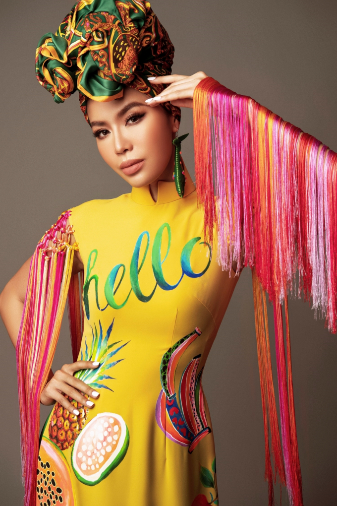 Minh Tú - Lan Khuê sẽ cùng hội ngộ tại show thời trang của NTK Đinh Văn Thơ