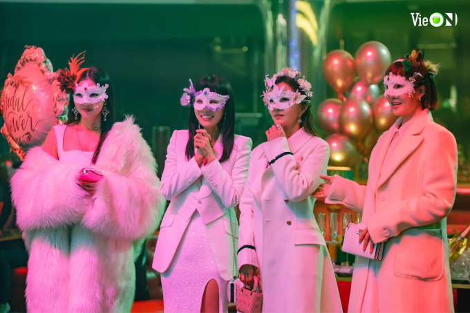 Top 5 hội bạn thân cảm lạnh nhất phim Hàn: “Nữ hoàng mặt nạ” tan đàn xẻ nghé vì nói dối