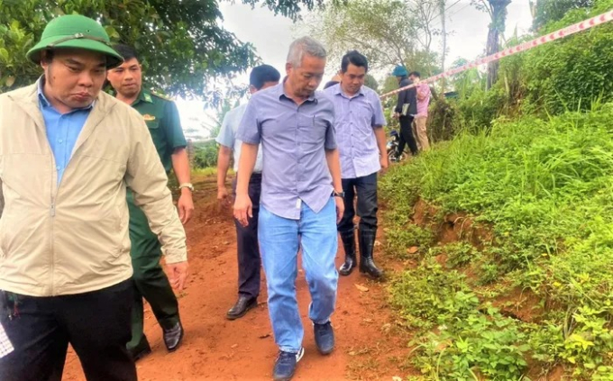 Vết nứt lạ sau tiếng nổ lớn từ lòng đất Đắk Nông tiếp tục lan rộng hơn cây số