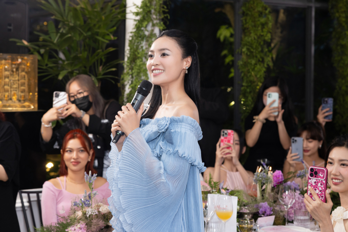 “Mẹ bầu” Lucie Nguyễn chi hơn 300 triệu tổ chức tiệc đón con đầu lòng, tiết lộ tên ở nhà của tiểu công chúa