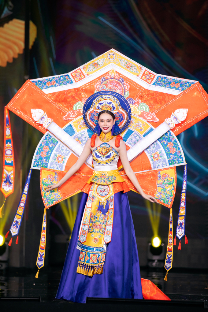 Đêm National Costume - Miss Grand Vietnam: Lê Hoàng Phương - Thùy Vi gây bão khi cùng hóa nàng Tấm