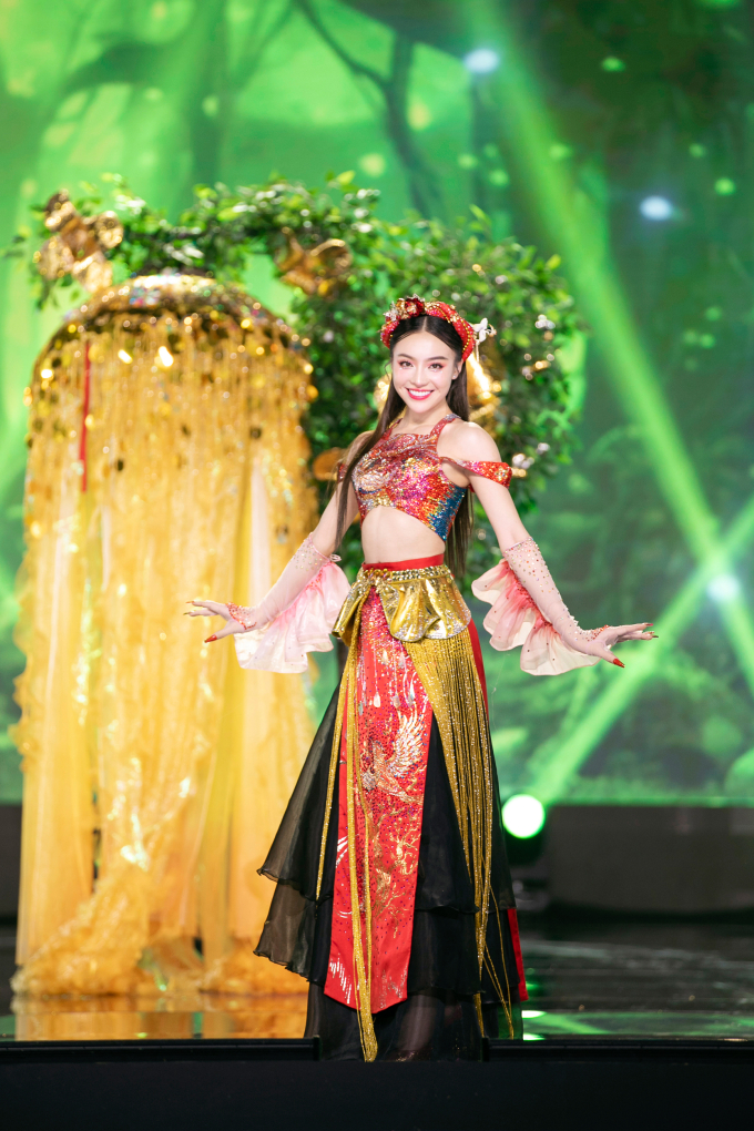 Đêm National Costume - Miss Grand Vietnam: Lê Hoàng Phương - Thùy Vi gây bão khi cùng hóa nàng Tấm