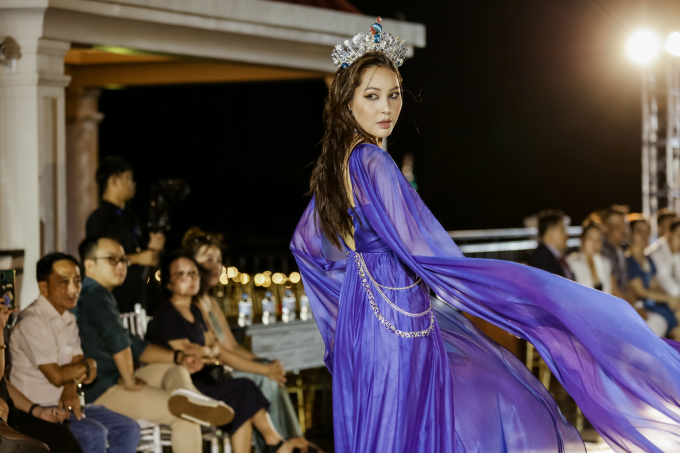 Mãn nhãn với show thời trang của Hoa hậu Đại dương Việt Nam: Hương Ly - Đặng Thanh Ngân xuất hiện cực ấn tượng