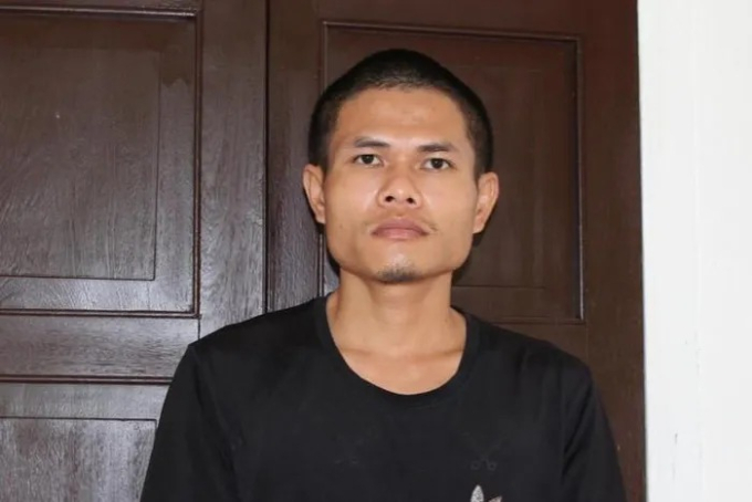 Bức xúc chuyện gia đình, người đàn ông dùng xăng đốt xe ô tô người khác