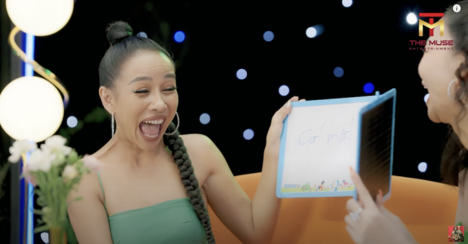 Thu Minh hỏi khó Thảo Trang trên show Muse It: Có ai nhầm lẫn em với chị không? Thu Minh hỏi khó Thảo Trang trên show Muse It: Có ai nhầm lẫn em với chị không?