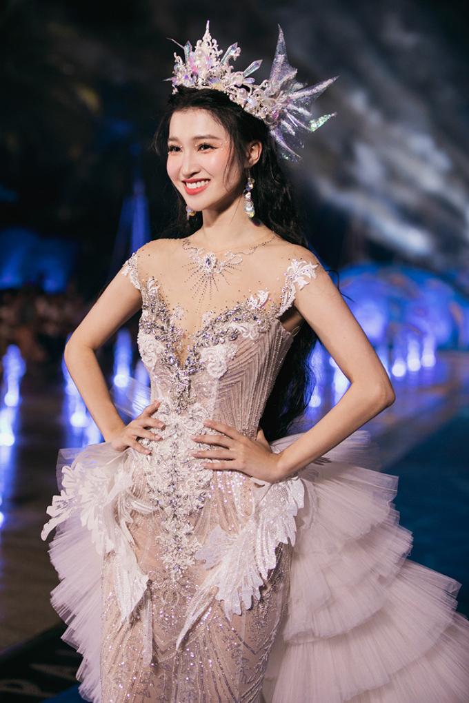 Á hậu Phương Nhi lên trang chủ Miss International: Nhan sắc ngọt ngào, Thúy Vân - Tường San cũng mê mệt