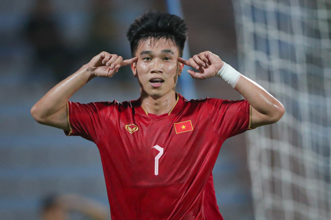 U23 Việt Nam hủy diệt đội chiếu dưới ở giải châu Á